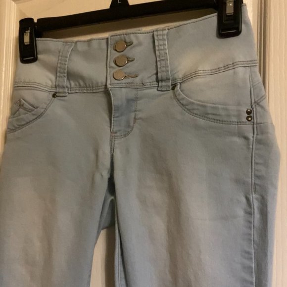 Light Blue WannaBettaButt YMI Cuffed Ankle Skinny Jeans, Size 3 - Picture 2 of 4